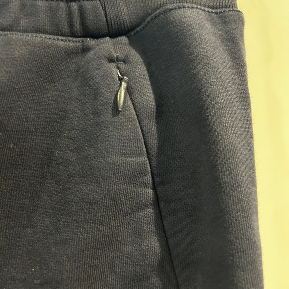 Kit and ace (lululemon) slim leg jogger sweats navy blue LAST PRICE. NO OFFERS - Picture 4 of 6